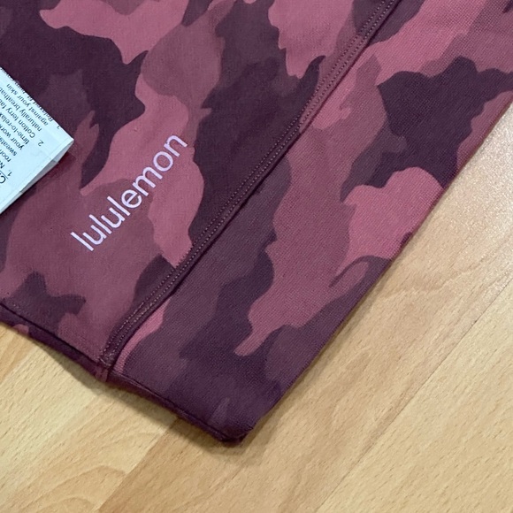 Brand New Lululemon Perfectly Oversized Crew - Picture 10 of 12